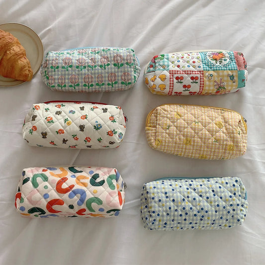 Cute Floral Cosmetic Storage Bag