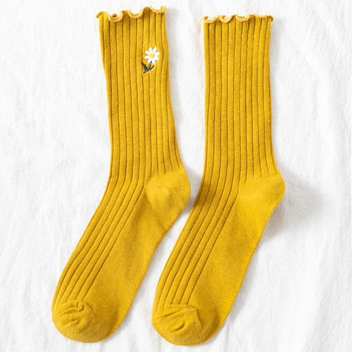 Cute Colorful Ruffle Daisy Crew Socks
