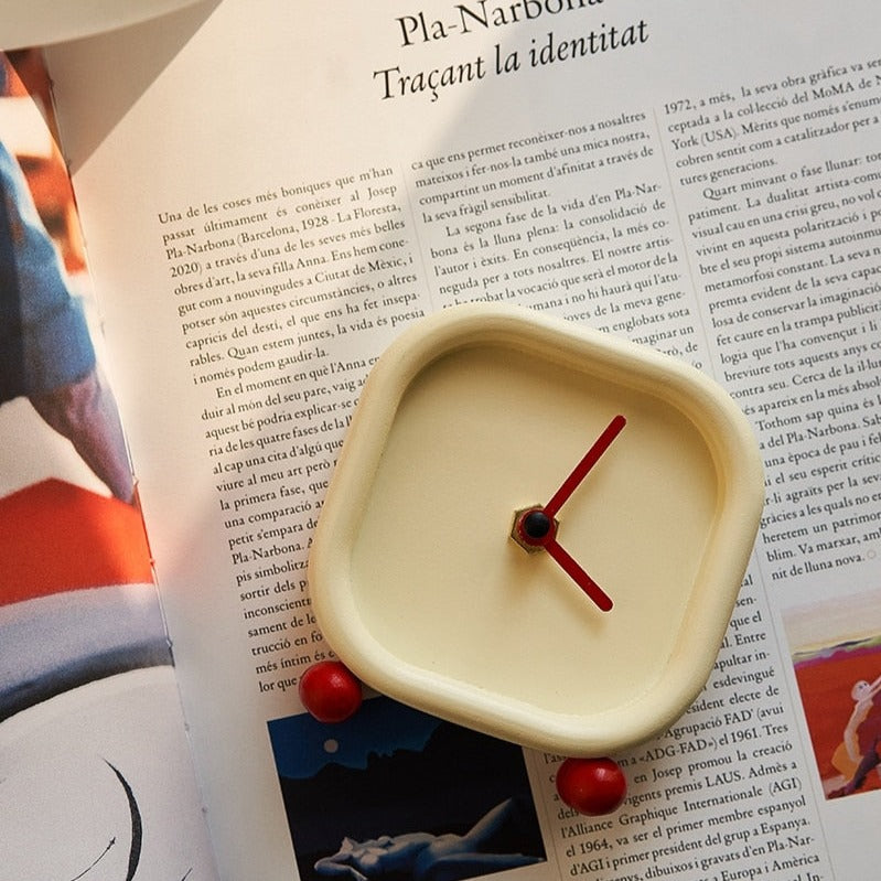 Minimalist Red Foot Analog Table Clock