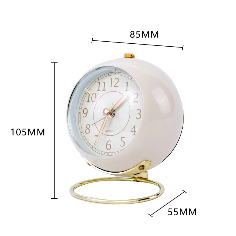 Cute Vintage Silent Pointer Desk Clock