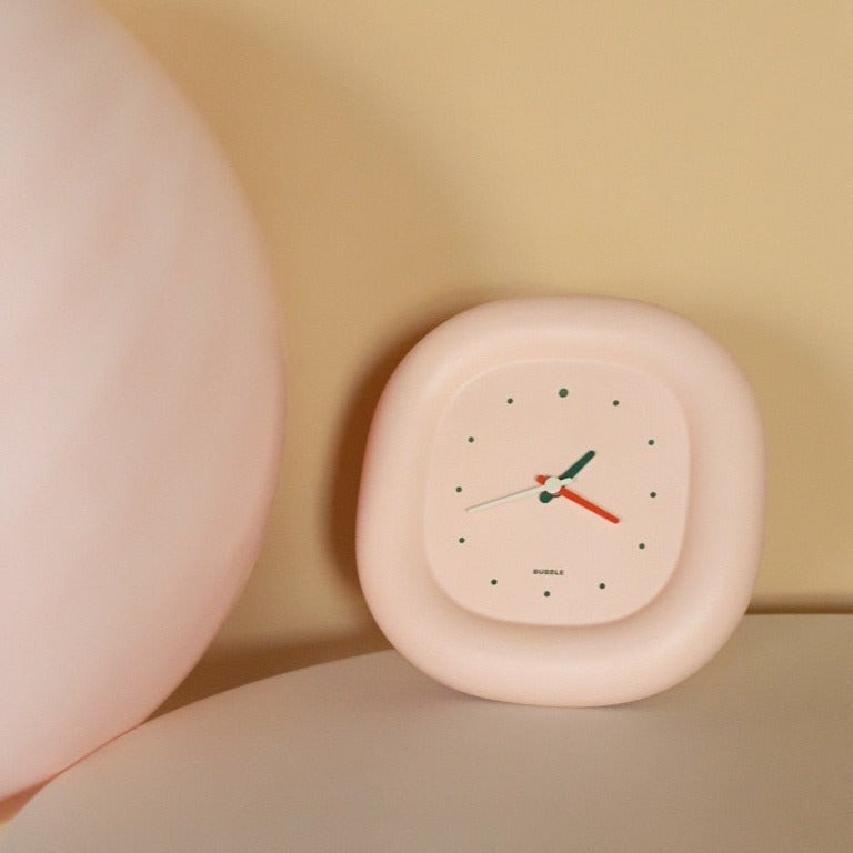 Cute Bubble Round Tagle Clock