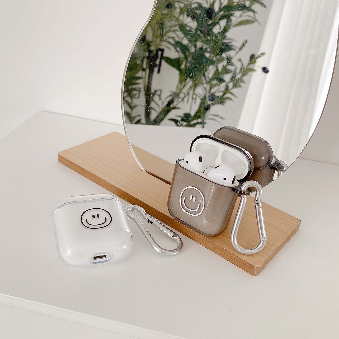 Simple Smiley AirPods Case