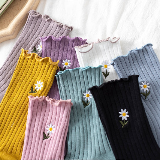 Cute Colorful Ruffle Daisy Crew Socks