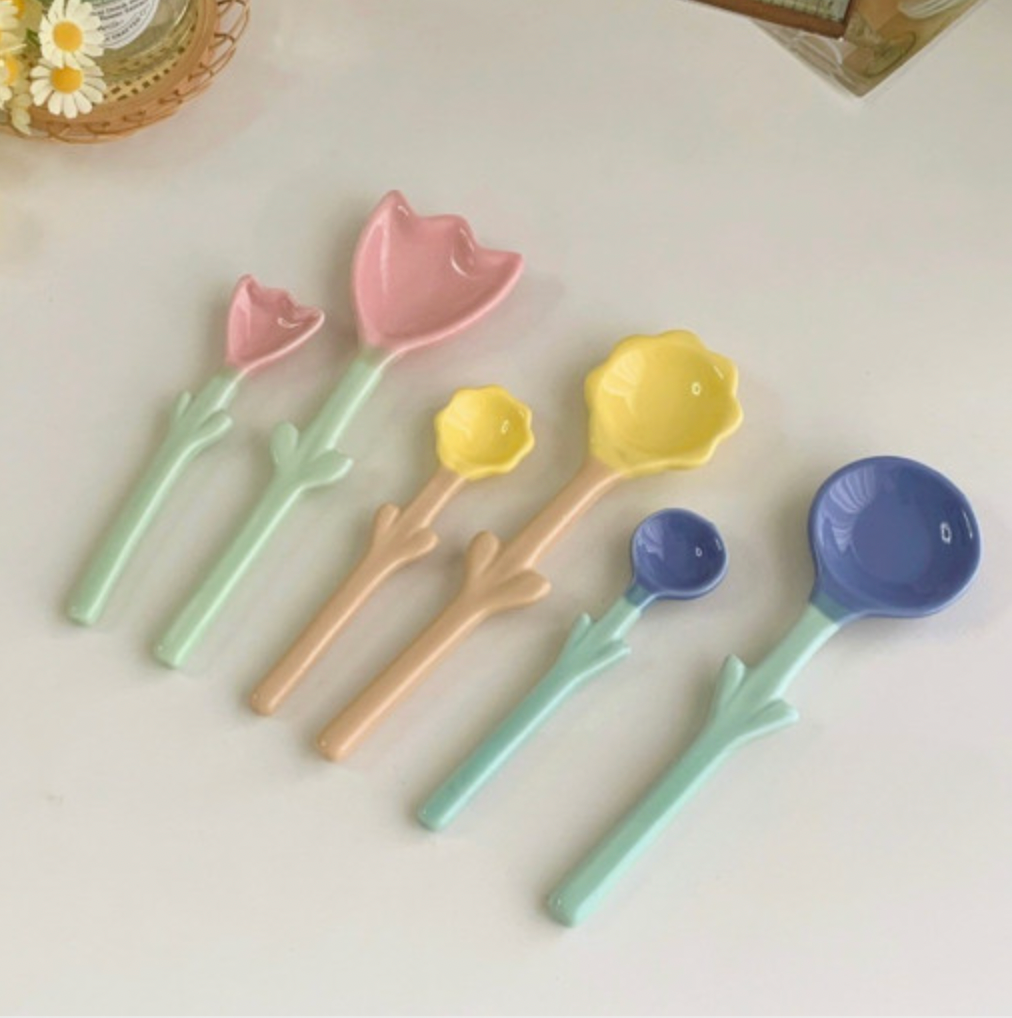 Cute Ceramic Flower Spoons set