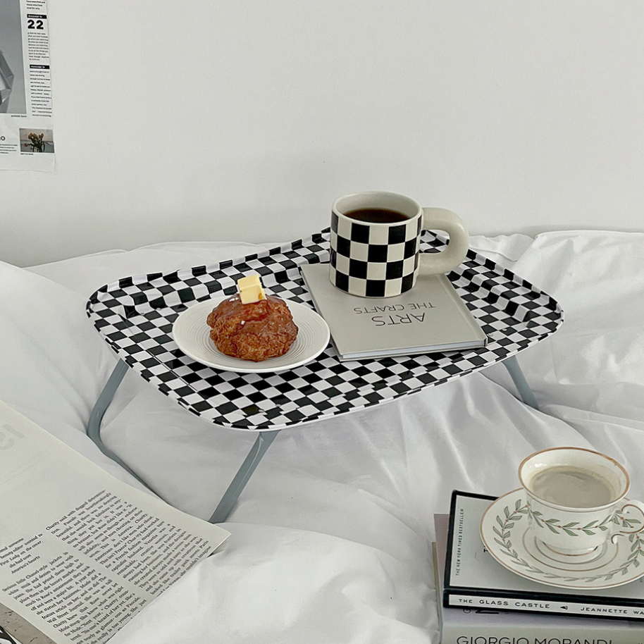 Retro Checkerboard Bed Lazy Table