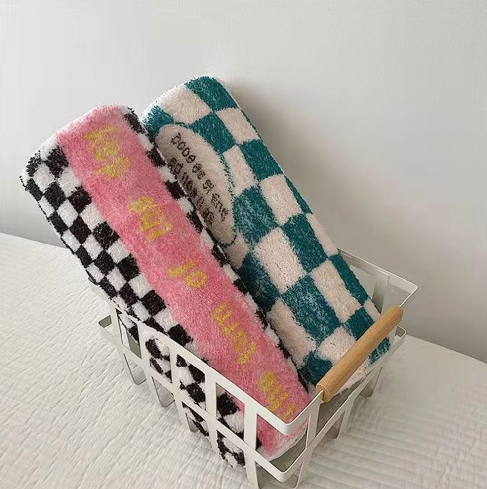 Cute Checkered mini Rug Bath Mat