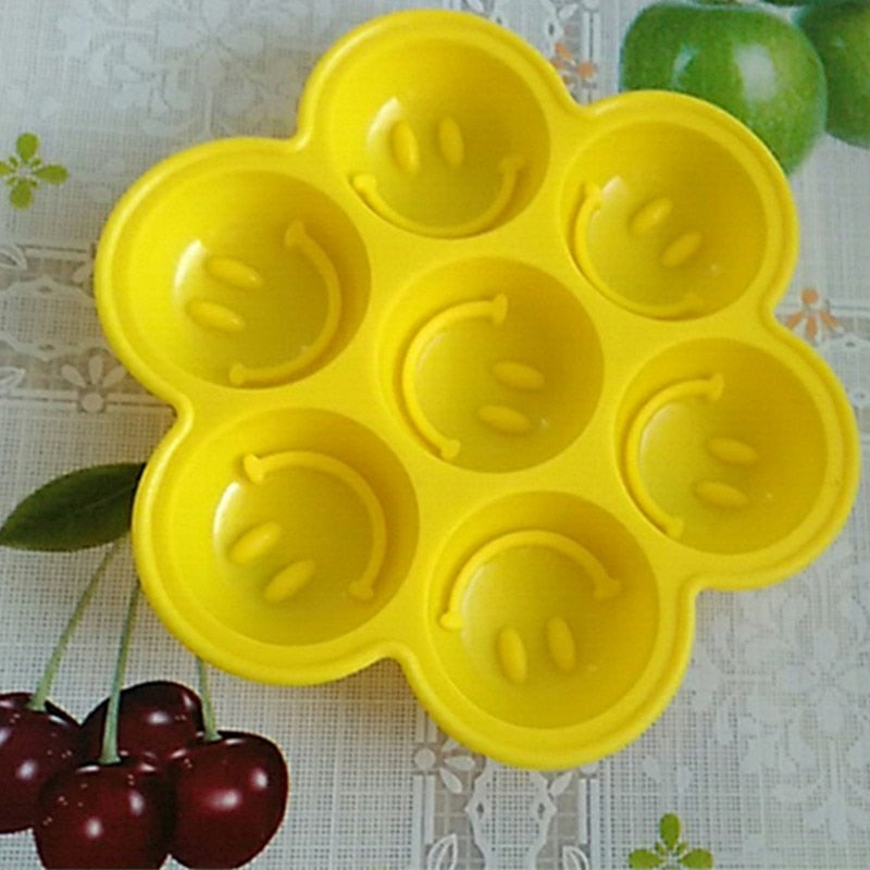 7 Holes Smiley Face Ice Cube Mold