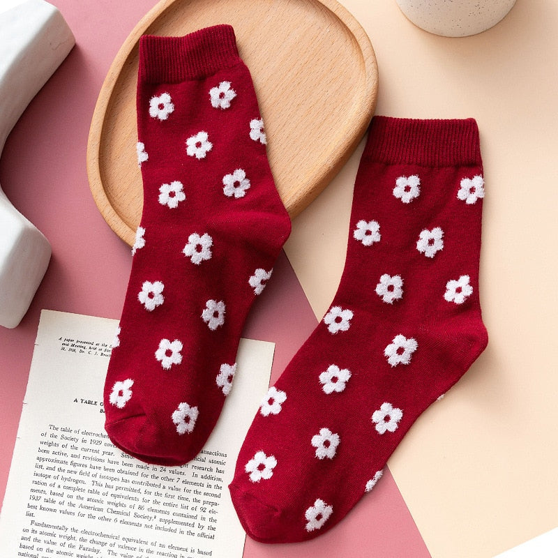 Cute Kawaii Style Daisy Flower Patterned Crew Socks