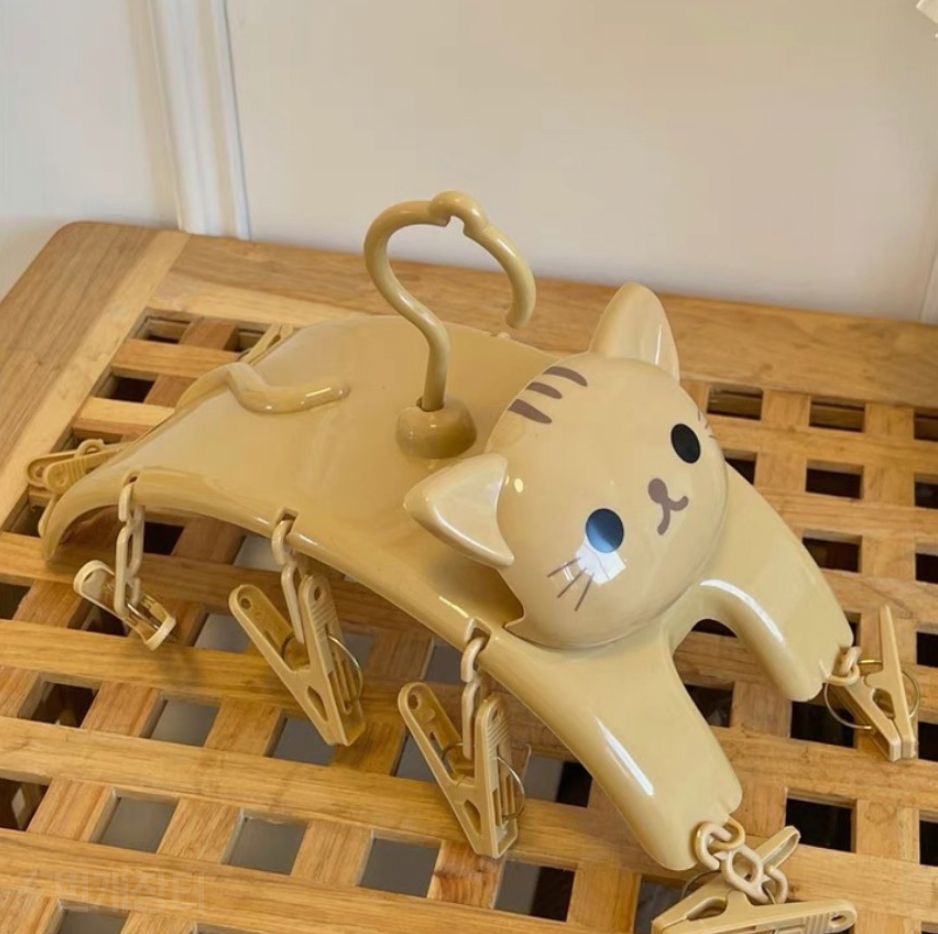 Cute Cat Drying Hanger Clothespin