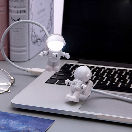 Astronaut Portable Mini USB Lamp