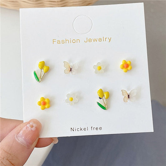 Lovely Little Flower Earrings Set